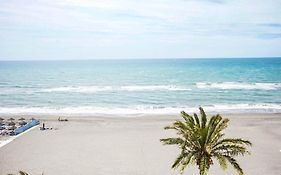 Precioso apartamento en primera línea en Torrox